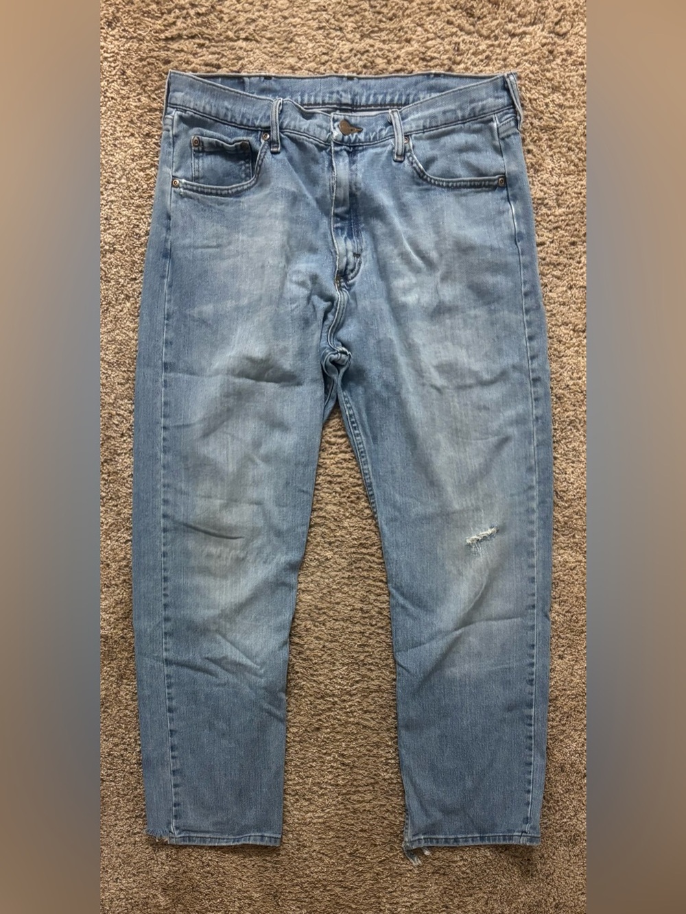 Wrangler Men’s Light Wash Slim Straight Jeans